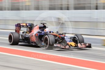 World © Octane Photographic Ltd. Scuderia Toro Rosso STR11 – Pierre Gasly. Tuesday 17th May 2016, F1 Spanish GP In-season testing, Circuit de Barcelona Catalunya, Spain. Digital Ref :1555CB1D3305