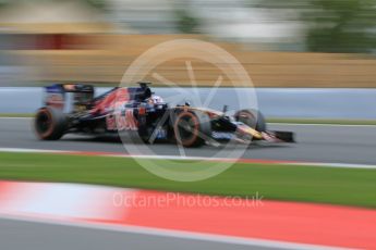 World © Octane Photographic Ltd. Scuderia Toro Rosso STR11 – Pierre Gasly. Tuesday 17th May 2016, F1 Spanish GP In-season testing, Circuit de Barcelona Catalunya, Spain. Digital Ref : 1555CB7D8688