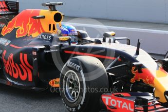 World © Octane Photographic Ltd. Red Bull Racing RB12 – Max Verstappen. Wednesday 18th May 2016, F1 Spanish GP In-season testing, Circuit de Barcelona Catalunya, Spain. Digital Ref : 1556CB1D3675