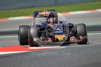 World © Octane Photographic Ltd. Scuderia Toro Rosso STR11 – Daniil Kvyat. Wednesday 18th May 2016, F1 Spanish GP In-season testing, Circuit de Barcelona Catalunya, Spain. Digital Ref :