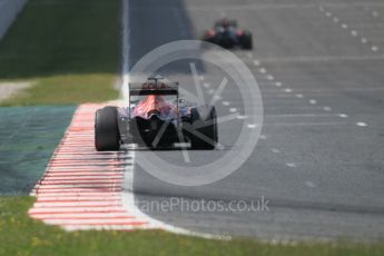 World © Octane Photographic Ltd. Scuderia Toro Rosso STR11 – Daniil Kvyat. Wednesday 18th May 2016, F1 Spanish GP In-season testing, Circuit de Barcelona Catalunya, Spain. Digital Ref :