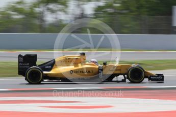 World © Octane Photographic Ltd. Renault Sport F1 Team RS16 – Kevin Magnussen. Wednesday 18th May 2016, F1 Spanish GP In-season testing, Circuit de Barcelona Catalunya, Spain. Digital Ref : 1556CB1D4152