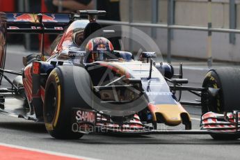 World © Octane Photographic Ltd. Scuderia Toro Rosso STR11 – Daniil Kvyat. Wednesday 18th May 2016, F1 Spanish GP In-season testing, Circuit de Barcelona Catalunya, Spain. Digital Ref : 1556CB7D9170