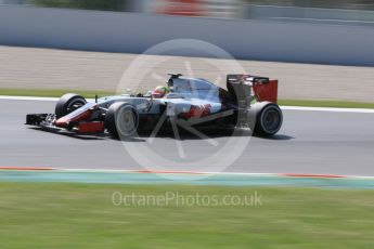 World © Octane Photographic Ltd. Haas F1 Team VF-16 - Esteban Gutierrez. Wednesday 18th May 2016, F1 Spanish GP In-season testing, Circuit de Barcelona Catalunya, Spain. Digital Ref : 1556CB7D9297