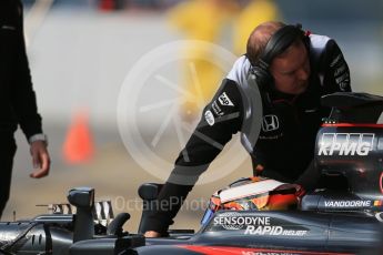 World © Octane Photographic Ltd. McLaren Honda MP4-31 – Stoffel Vandoorne. Wednesday 18th May 2016, F1 Spanish GP In-season testing, Circuit de Barcelona Catalunya, Spain. Digital Ref : 1556LB1D0486