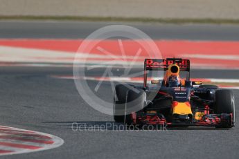 World © Octane Photographic Ltd. Red Bull Racing-TAG Heuer RB12 – Daniil Kvyat. Thursday 25th February 2016, F1 Winter testing, Circuit de Barcelona Catalunya, Spain, Day 4. Digital Ref : 1507LB1D2665