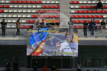 World © Octane Photographic Ltd. McLaren Honda – Fernando Alonso fans. Tuesday 1st March 2016, F1 Winter testing, Circuit de Barcelona Catalunya, Spain, Day 5. Digital Ref : 1508LB1D5087