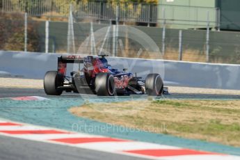 World © Octane Photographic Ltd. Scuderia Toro Rosso STR11 – Carlos Sainz. Friday 4th March 2016, F1 Winter testing, Circuit de Barcelona Catalunya, Spain, Day 8. Digital Ref : 1511LB1D9202
