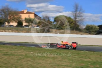 World © Octane Photographic Ltd. Red Bull Racing-TAG Heuer RB12– Daniel Ricciardo. Friday 4th March 2016, F1 Winter testing, Circuit de Barcelona Catalunya, Spain, Day 8. Digital Ref : 1511LB5D0591