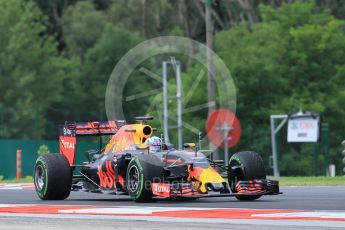 World © Octane Photographic Ltd. Red Bull Racing RB12 – Daniel Ricciardo. Friday 22nd July 2016, F1 Hungarian GP Practice 1, Hungaroring, Hungary. Digital Ref :