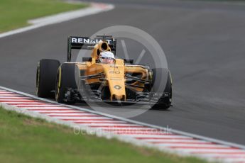 World © Octane Photographic Ltd. Renault Sport F1 Team RS16 - Kevin Magnussen. Friday 22nd July 2016, F1 Hungarian GP Practice 2, Hungaroring, Hungary. Digital Ref : 1641LB1D1789