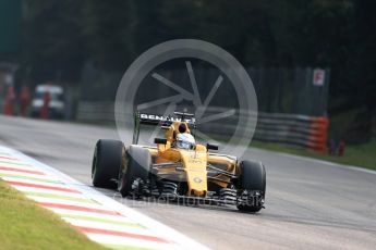 World © Octane Photographic Ltd. Renault Sport F1 Team RS16 - Kevin Magnussen. Friday 2nd September 2016, F1 Italian GP Practice 1, Monza, Italy. Digital Ref :1697LB1D4511