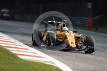 World © Octane Photographic Ltd. Renault Sport F1 Team RS16 - Kevin Magnussen. Friday 2nd September 2016, F1 Italian GP Practice 1, Monza, Italy. Digital Ref:1697LB1D4944