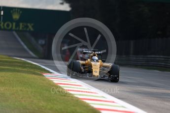 World © Octane Photographic Ltd. Renault Sport F1 Team RS16 - Kevin Magnussen. Friday 2nd September 2016, F1 Italian GP Practice 1, Monza, Italy. Digital Ref :1697LB1D5079