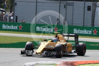 World © Octane Photographic Ltd. Renault Sport F1 Team RS16 – Jolyon Palmer. Saturday 3rd September 2016, F1 Italian GP Qualifying, Monza, Italy. Digital Ref :1705LB1D8129
