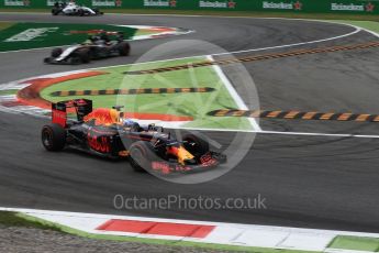 World © Octane Photographic Ltd. Red Bull Racing RB12 – Daniel Ricciardo, Sahara Force India VJM09 - Sergio Perez and Williams Martini Racing and Williams Mercedes FW38 – Felipe Massa. Sunday 4th September 2016, F1 Italian GP Race, Monza, Italy. Digital Ref :1710LB2D7024
