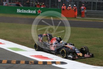 World © Octane Photographic Ltd. Scuderia Toro Rosso STR11 – Carlos Sainz. Sunday 4th September 2016, F1 Italian GP Race, Monza, Italy. Digital Ref :1710LB2D7056