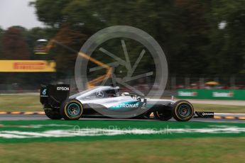 World © Octane Photographic Ltd. Mercedes AMG Petronas W07 Hybrid – Lewis Hamilton. Sunday 4th September 2016, F1 Italian GP Race, Monza, Italy. Digital Ref :1710LB2D7294