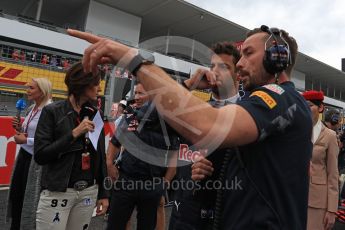 World © Octane Photographic Ltd. Red Bull Racing RB12 – Daniel Ricciardo. Sunday 9th October 2016, F1 Japanese GP - Grid, Suzuka Circuit, Suzuka, Japan. Digital Ref :1735LB1D7281