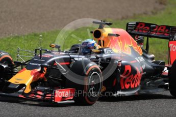 World © Octane Photographic Ltd. Red Bull Racing RB12 – Daniel Ricciardo. Friday 7th October 2016, F1 Japanese GP - Practice 1, Suzuka Circuit, Suzuka, Japan. Digital Ref :1728LB1D3728