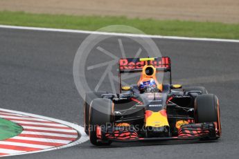 World © Octane Photographic Ltd. Red Bull Racing RB12 – Max Verstappen. Friday 7th October 2016, F1 Japanese GP - Practice 2, Suzuka Circuit, Suzuka, Japan. Digital Ref : 1729LB1D4771
