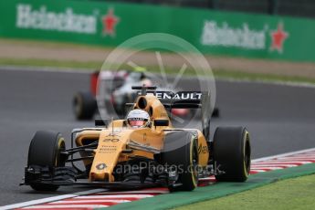 World © Octane Photographic Ltd. Renault Sport F1 Team RS16 - Kevin Magnussen. Friday 7th October 2016, F1 Japanese GP - Practice 2, Suzuka Circuit, Suzuka, Japan. Digital Ref : 1729LB1D5102