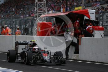 World © Octane Photographic Ltd. McLaren Honda MP4-31 – Jenson Button. Saturday 8th October 2016, F1 Japanese GP - Practice 3, Suzuka Circuit, Suzuka, Japan. Digital Ref : 1732LB2D3270