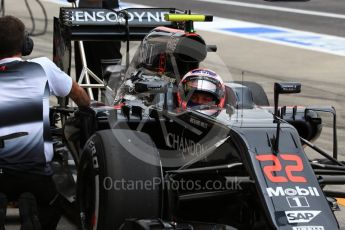 World © Octane Photographic Ltd. McLaren Honda MP4-31 – Jenson Button. Saturday 8th October 2016, F1 Japanese GP - Practice 3, Suzuka Circuit, Suzuka, Japan. Digital Ref : 1732LB2D3699