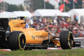 World © Octane Photographic Ltd. Renault Sport F1 Team RS16 – Jolyon Palmer. Saturday 8th October 2016, F1 Japanese GP - Qualifying, Suzuka Circuit, Suzuka, Japan. Digital Ref : 1733LB1D6723