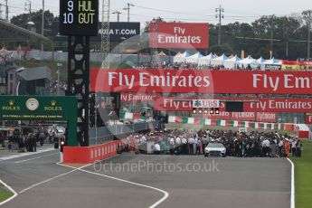 World © Octane Photographic Ltd. The grid assembles ready for the start. Sunday 9th October 2016, F1 Japanese GP - Race. Suzuka Circuit, Suzuka, Japan. Digital Ref :