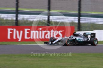 World © Octane Photographic Ltd. Mercedes AMG Petronas W07 Hybrid – Nico Rosberg. Sunday 9th October 2016, F1 Japanese GP - Race. Suzuka Circuit, Suzuka, Japan. Digital Ref :