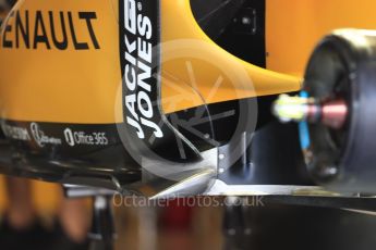 World © Octane Photographic Ltd. Renault Sport F1 Team RS16. Thursday 6th October 2016, F1 Japanese GP - Pit lane, Suzuka Circuit, Suzuka, Japan. Digital Ref : 1726LB1D3008