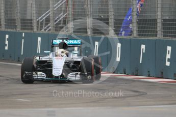 World © Octane Photographic Ltd. Mercedes AMG Petronas W07 Hybrid – Lewis Hamilton. Saturday 17th September 2016, F1 Singapore GP Practice 3, Marina Bay Circuit, Singapore. Digital Ref : 1720CB1D6344