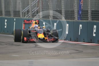 World © Octane Photographic Ltd. Red Bull Racing RB12 – Daniel Ricciardo. Saturday 17th September 2016, F1 Singapore GP Practice 3, Marina Bay Circuit, Singapore. Digital Ref : 1720CB1D6355