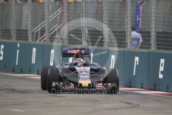 World © Octane Photographic Ltd. Scuderia Toro Rosso STR11 – Daniil Kvyat. Saturday 17th September 2016, F1 Singapore GP Practice 3, Marina Bay Circuit, Singapore. Digital Ref : 1720CB1D6393