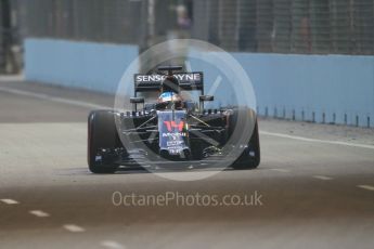 World © Octane Photographic Ltd. McLaren Honda MP4-31 – Fernando Alonso. Saturday 17th September 2016, F1 Singapore GP Practice 3, Marina Bay Circuit, Singapore. Digital Ref : 1720CB1D6516