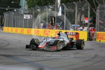 World © Octane Photographic Ltd. Haas F1 Team VF-16 – Romain Grosjean. Saturday 17th September 2016, F1 Singapore GP Practice 3, Marina Bay Circuit, Singapore. Digital Ref : 1720CB5D5813