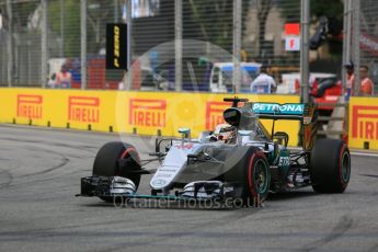 World © Octane Photographic Ltd. Mercedes AMG Petronas W07 Hybrid – Lewis Hamilton. Saturday 17th September 2016, F1 Singapore GP Practice 3, Marina Bay Circuit, Singapore. Digital Ref : 1720CB5D5864