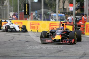 World © Octane Photographic Ltd. Red Bull Racing RB12 – Max Verstappen and Williams Martini Racing, Williams Mercedes FW38 – Felipe Massa. Saturday 17th September 2016, F1 Singapore GP Practice 3, Marina Bay Circuit, Singapore. Digital Ref : 1720CB5D5873