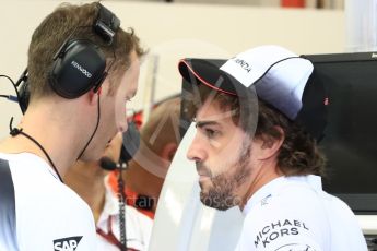 World © Octane Photographic Ltd. McLaren Honda MP4-31 – Fernando Alonso. Saturday 17th September 2016, F1 Singapore GP Practice 3, Marina Bay Circuit, Singapore. Digital Ref : 1720LB1D0390