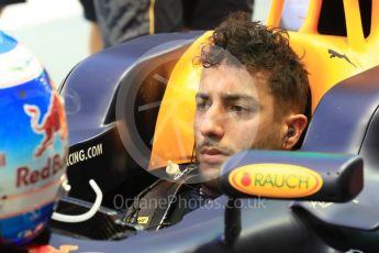 World © Octane Photographic Ltd. Red Bull Racing RB12 – Daniel Ricciardo. Saturday 17th September 2016, F1 Singapore GP Practice 3, Marina Bay Circuit, Singapore. Digital Ref : 1720LB1D0625