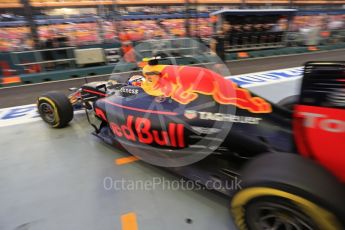 World © Octane Photographic Ltd. Red Bull Racing RB12 – Max Verstappen. Saturday 17th September 2016, F1 Singapore GP Practice 3, Marina Bay Circuit, Singapore. Digital Ref : 1720LB2D0075