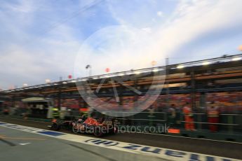 World © Octane Photographic Ltd. Scuderia Toro Rosso STR11 – Carlos Sainz. Saturday 17th September 2016, F1 Singapore GP Practice 3, Marina Bay Circuit, Singapore. Digital Ref : 1720LB2D0147