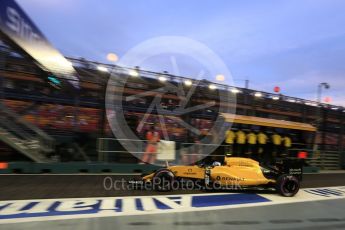 World © Octane Photographic Ltd. Renault Sport F1 Team RS16 – Jolyon Palmer. Saturday 17th September 2016, F1 Singapore GP Practice 3, Marina Bay Circuit, Singapore. Digital Ref : 1720LB2D0244