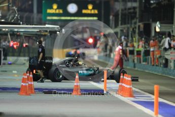 World © Octane Photographic Ltd. Mercedes AMG Petronas W07 Hybrid – Lewis Hamilton. Saturday 17th September 2016, F1 Singapore GP Qualifying, Marina Bay Circuit, Singapore. Digital Ref :1721CB1D6575