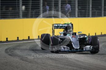 World © Octane Photographic Ltd. Mercedes AMG Petronas W07 Hybrid – Nico Rosberg. Saturday 17th September 2016, F1 Singapore GP Qualifying, Marina Bay Circuit, Singapore. Digital Ref :1721CB1D6630