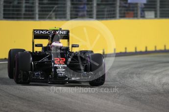 World © Octane Photographic Ltd. McLaren Honda MP4-31 – Jenson Button. Saturday 17th September 2016, F1 Singapore GP Qualifying, Marina Bay Circuit, Singapore. Digital Ref :1721CB1D6668