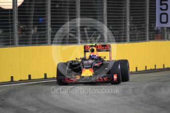 World © Octane Photographic Ltd. Red Bull Racing RB12 – Max Verstappen. Saturday 17th September 2016, F1 Singapore GP Qualifying, Marina Bay Circuit, Singapore. Digital Ref :1721CB1D6810
