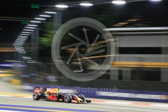 World © Octane Photographic Ltd. Red Bull Racing RB12 – Daniel Ricciardo. Saturday 17th September 2016, F1 Singapore GP Qualifying, Marina Bay Circuit, Singapore. Digital Ref :1721CB5D5970