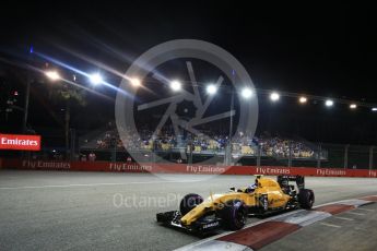 World © Octane Photographic Ltd. Renault Sport F1 Team RS16 – Jolyon Palmer. Saturday 17th September 2016, F1 Singapore GP Qualifying, Marina Bay Circuit, Singapore. Digital Ref :1721LB2D0412